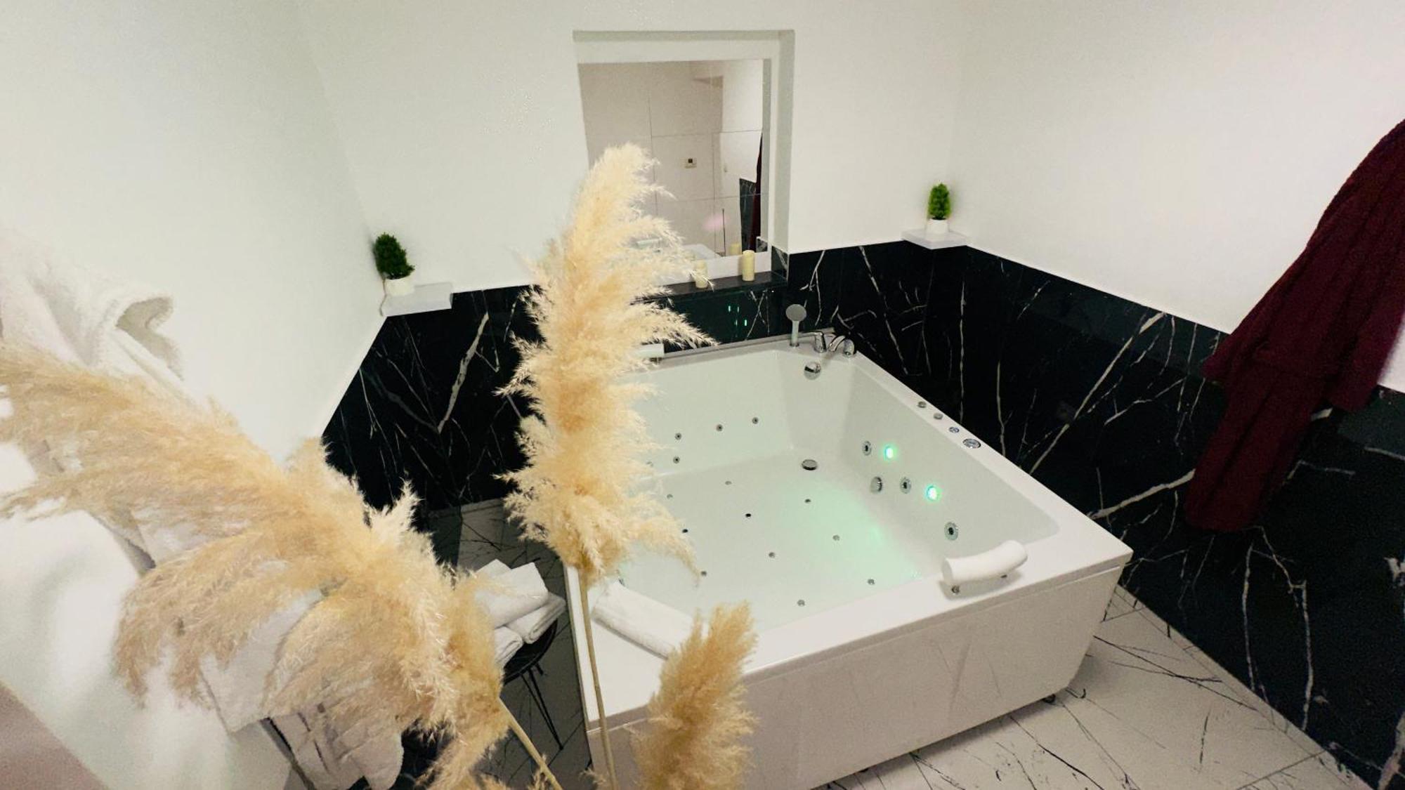 Hedonist Spa Jacuzzi Sarajevo Free Parking Exteriér fotografie